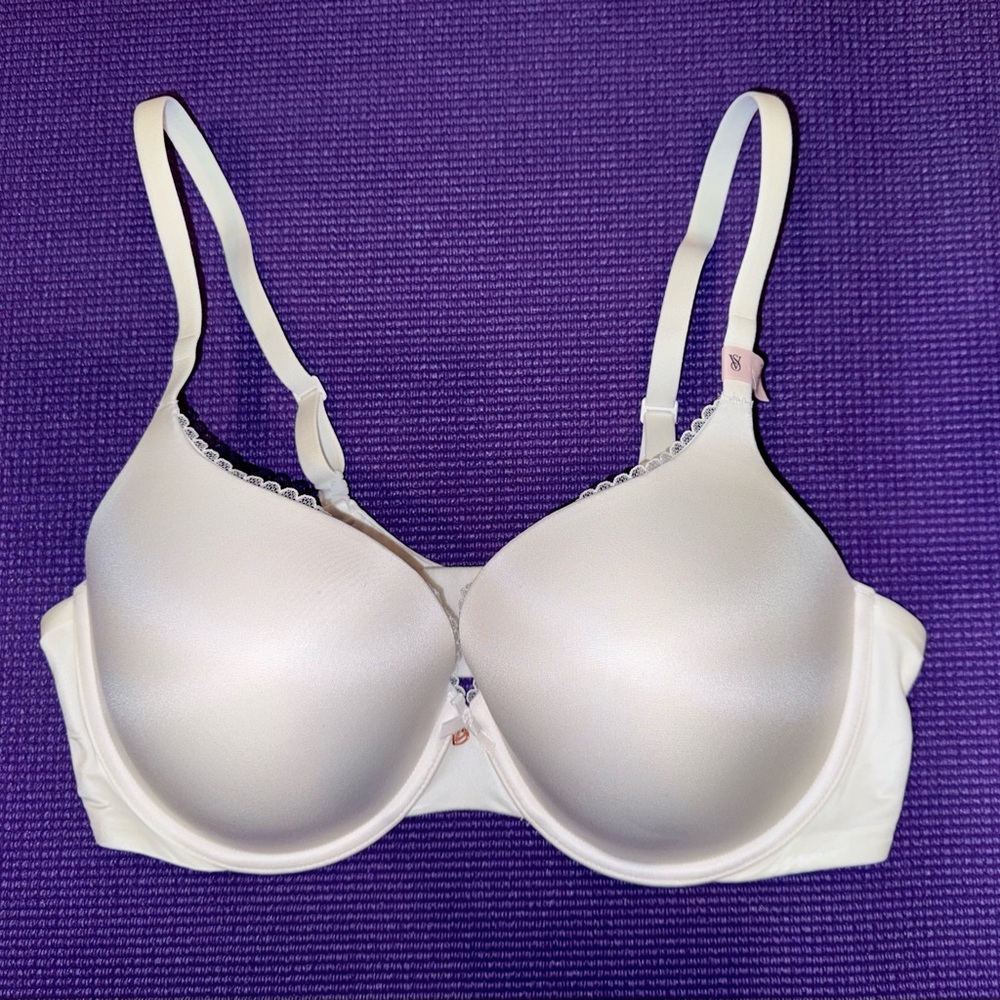 BODY BY VICTORIA
Perfect Shape Smooth Push-Up Bra